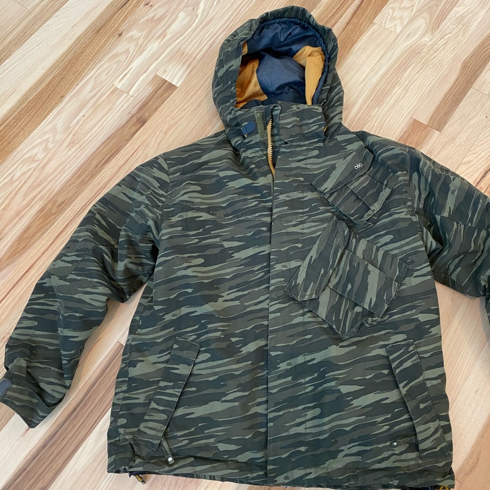686 brand Boys snowsuit